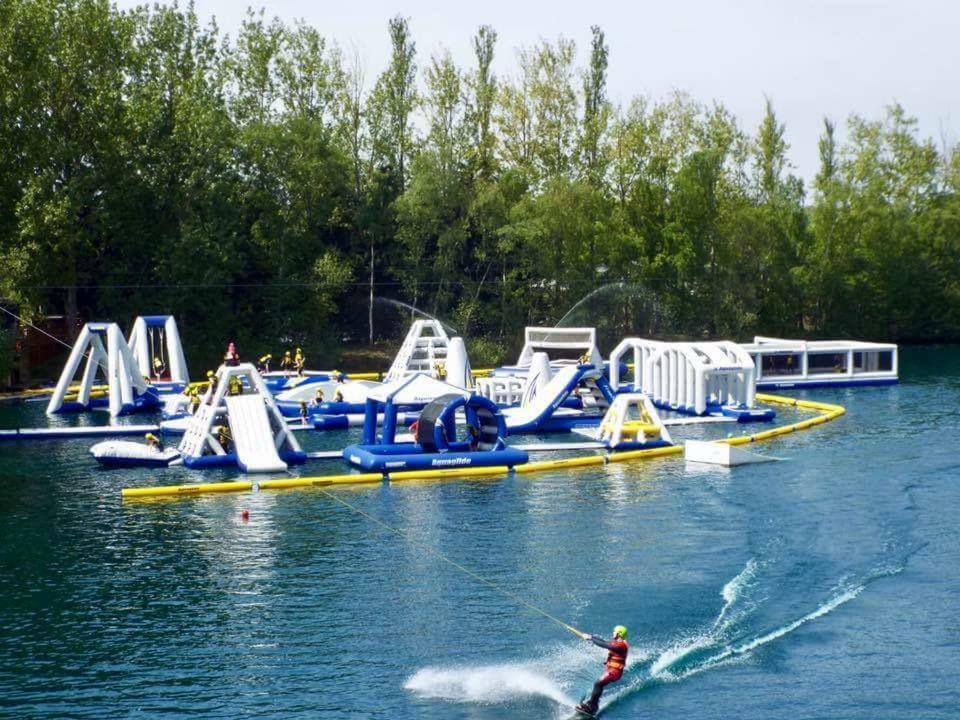 3 Bedroom Caravan With Hot Tub Tattershall Lakes Ngoại thất bức ảnh